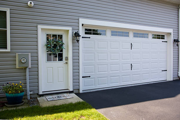 24/7 Emergency Garage Door Panel Replacement experts in Henry County County, KY